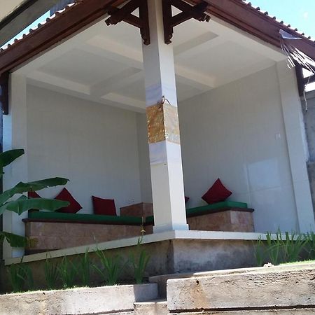 Barong Cafe Bungalow And Restaurant Amed Oda fotoğraf