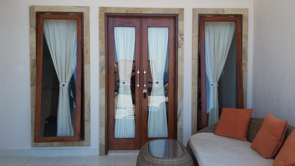 Barong Cafe Bungalow And Restaurant Amed Dış mekan fotoğraf